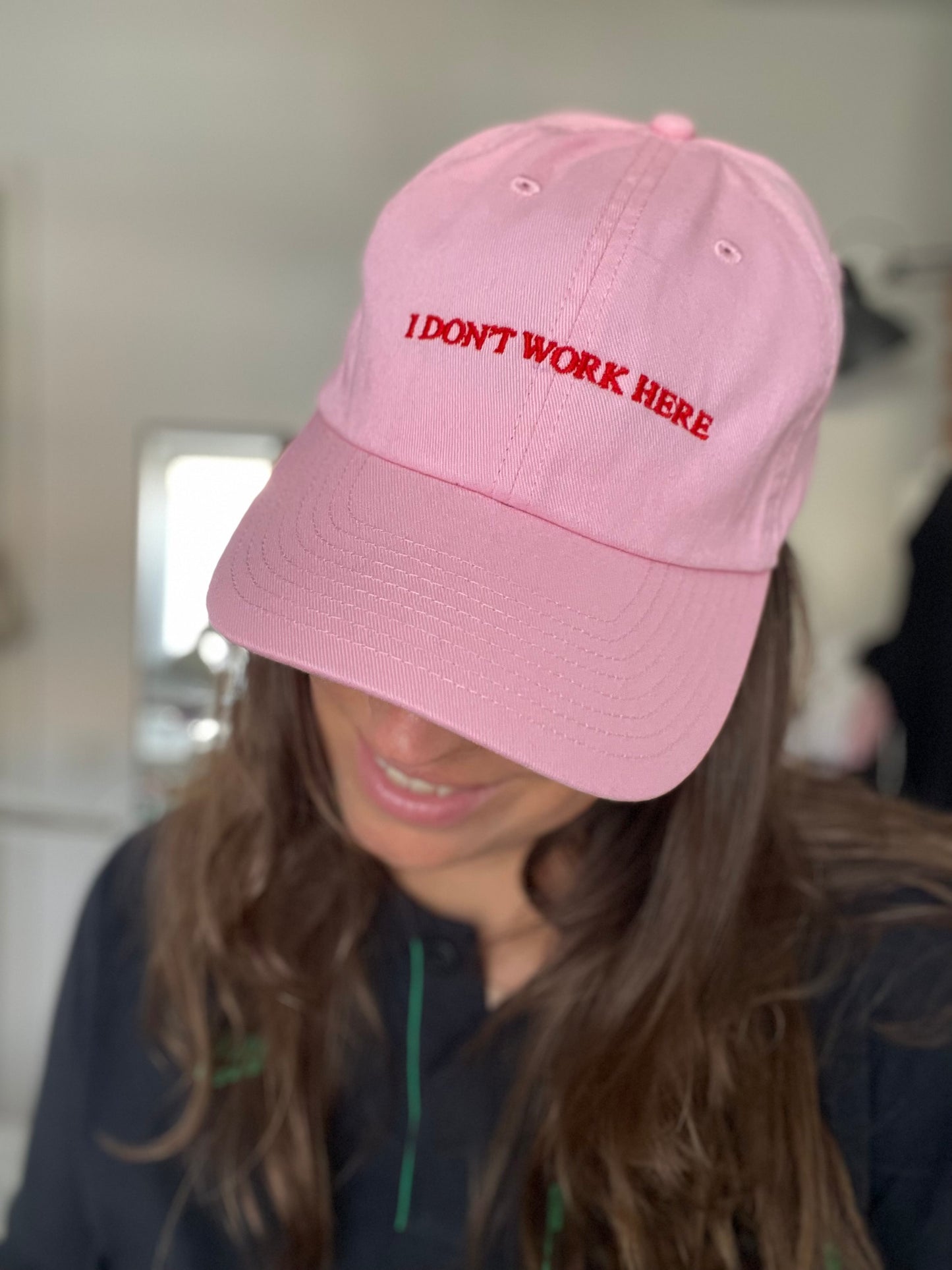 Cap I DON'T WORK HERE