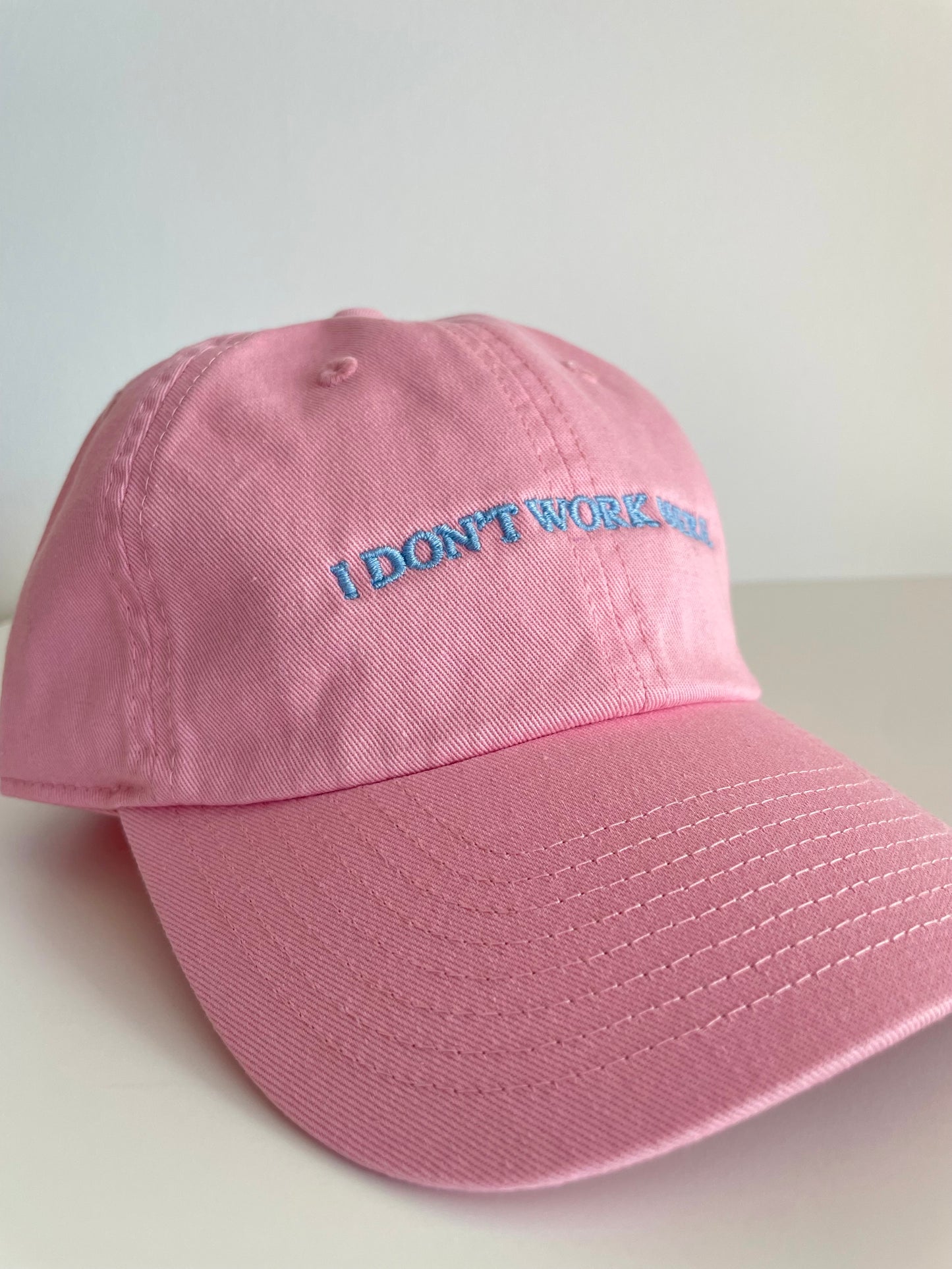 Cap I DON'T WORK HERE